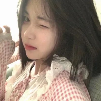 美丽笨女人